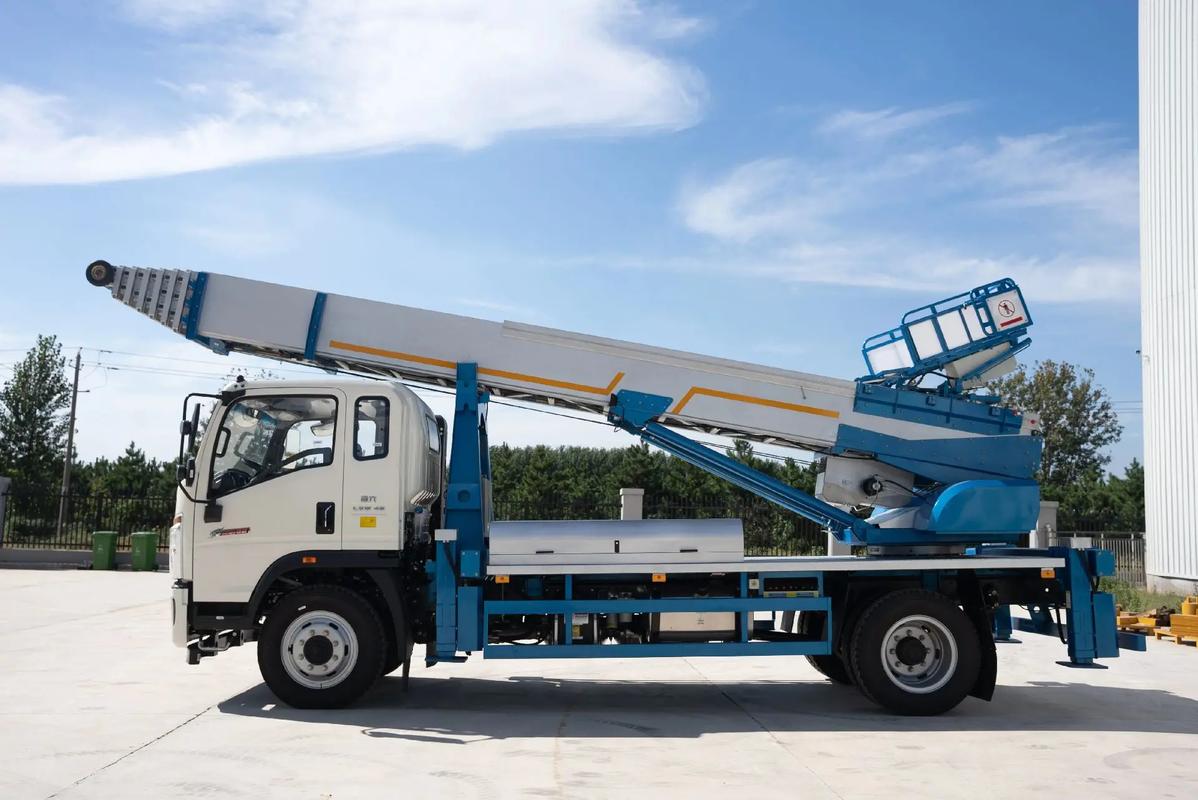 方城云梯上料车租赁费用