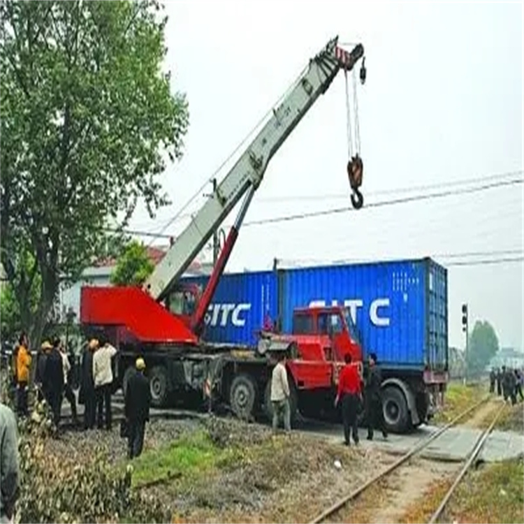 方城如何快速找到附近的吊车救援公司