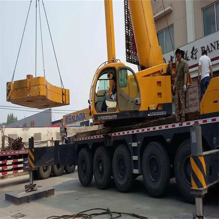 方城当地吊车出租|机器吊装|75吨|工厂搬迁服务