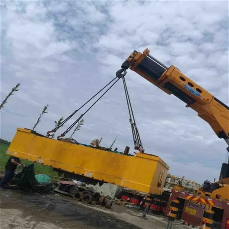 方城随车吊吊集装箱怎么吊